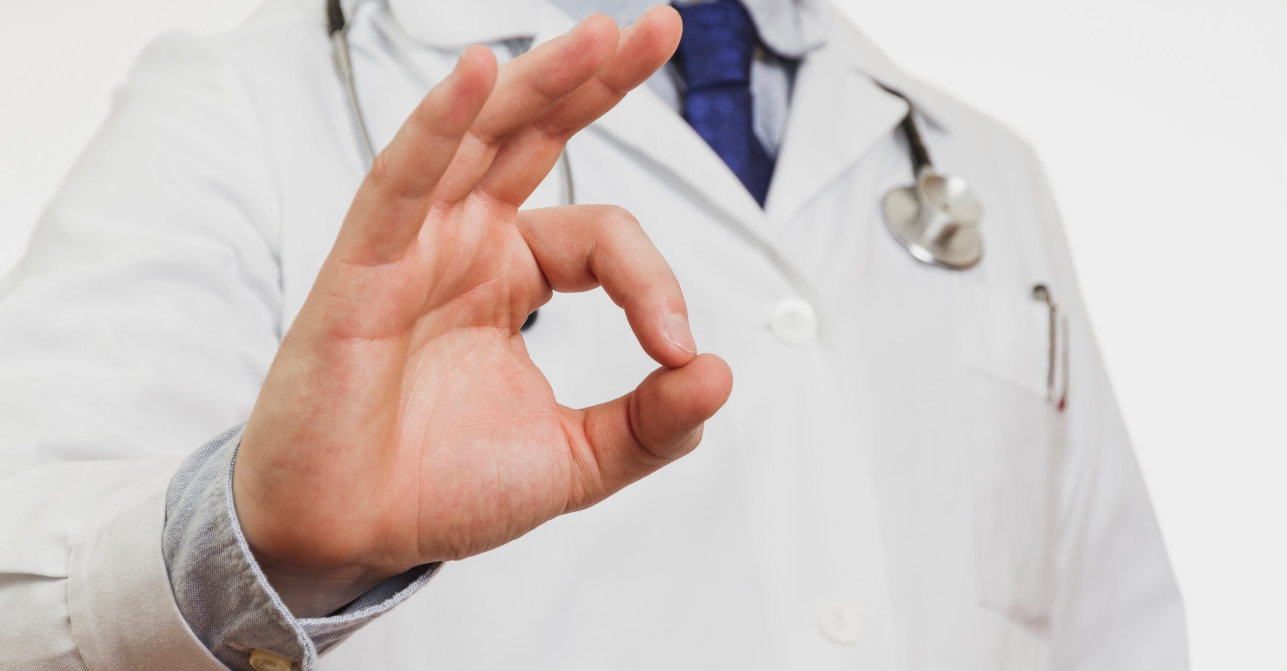 Meeting team of doctor and medical staff Consultation about the treatment of heart disease, pneumonia, gastrointestinal and stomach diseases. and osteoporosis at hospital